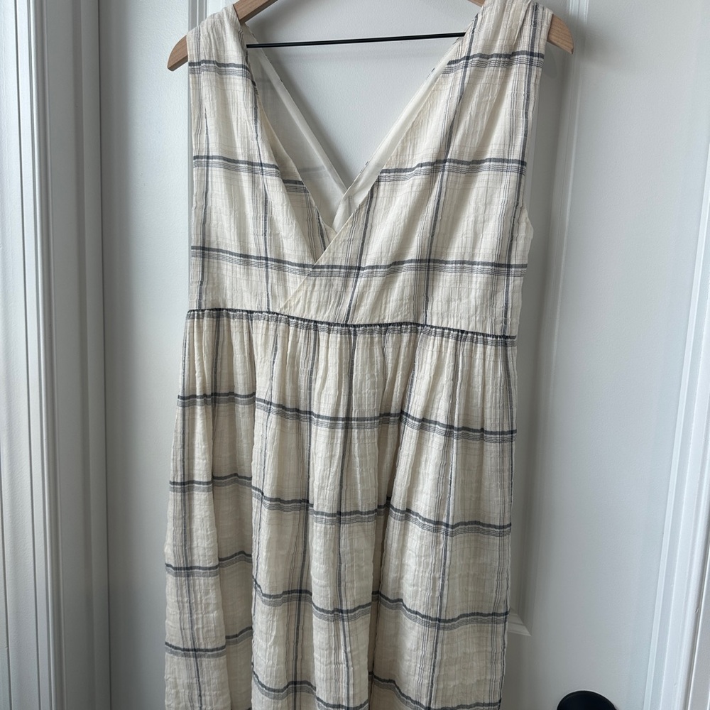 Chic Cream Plaid Midi Dress
